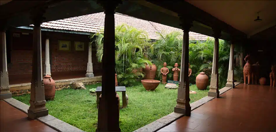 Dakshinachitra