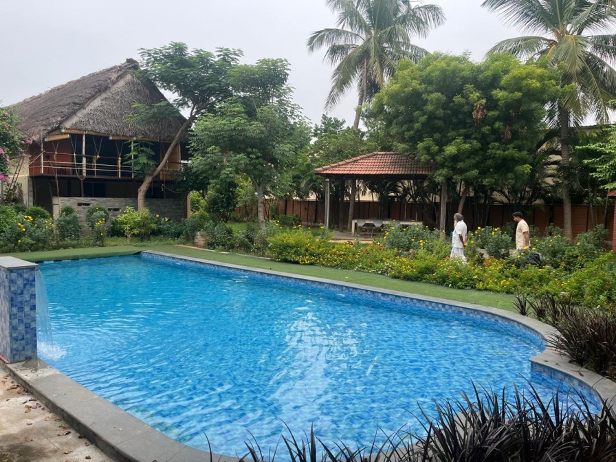 Inspace swimming pool