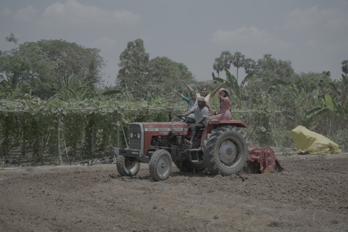 Inspace tractor